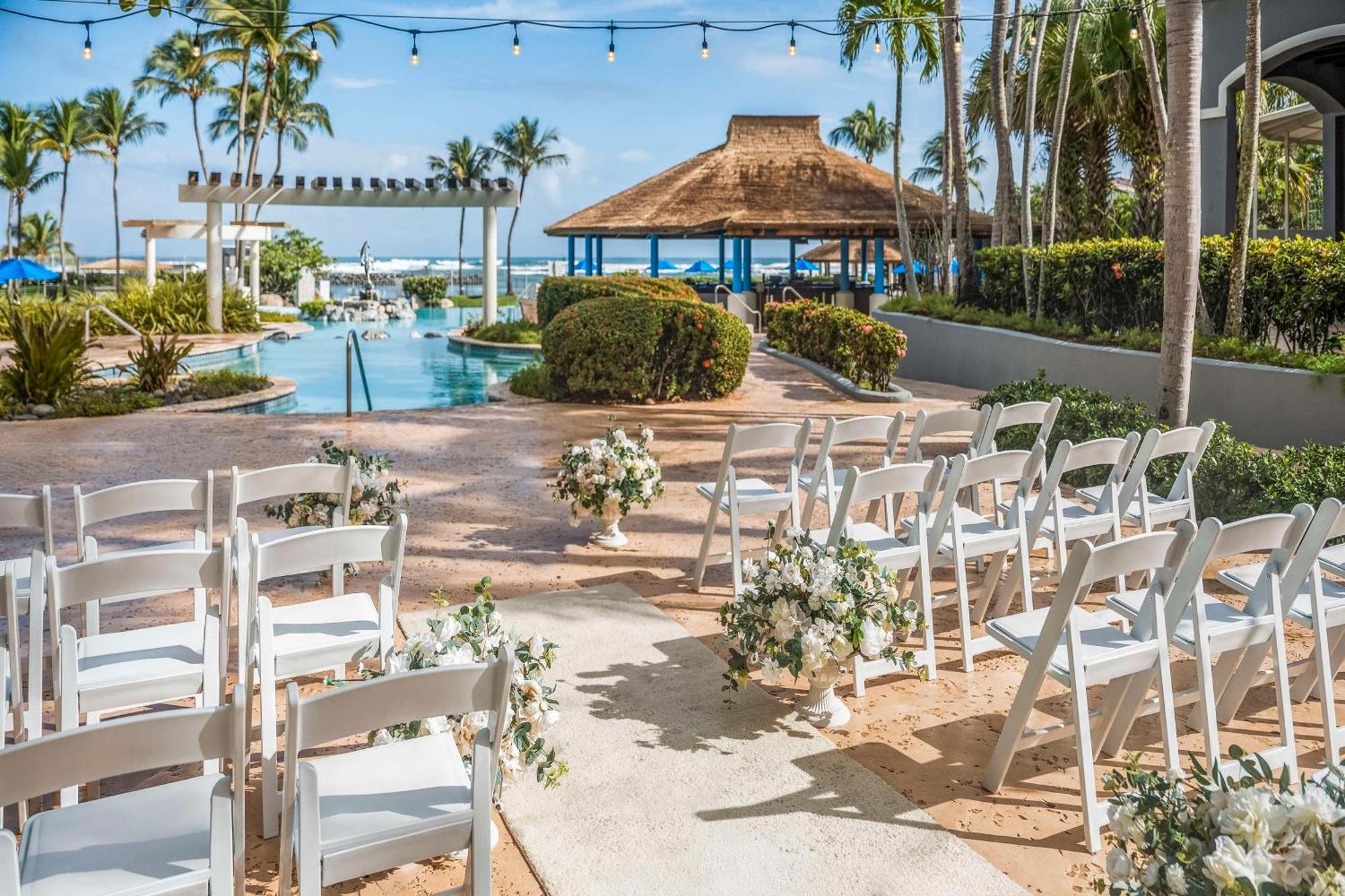 Embassy Suites By Hilton Dorado Del Mar Beach Resort Exterior photo